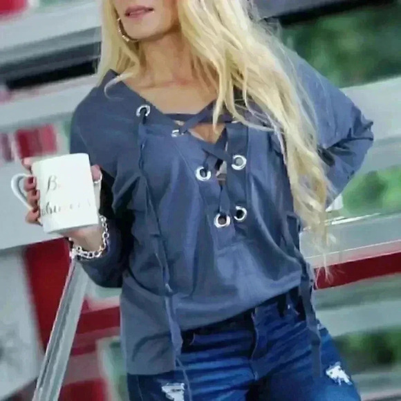 CASUAL DOLLZ Lace Front Top - Blue - Picture 2 of 4